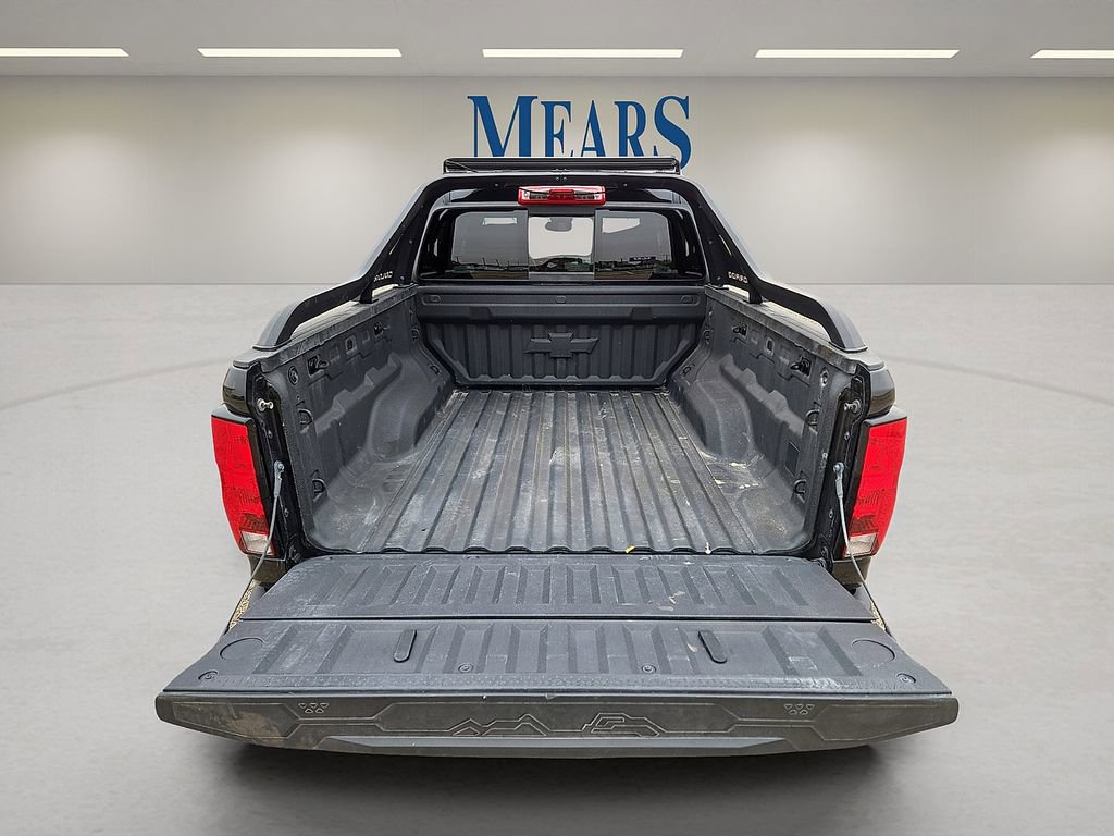 Used 2025 Chevrolet Colorado Trail Boss w/ Midnight Edition image 12