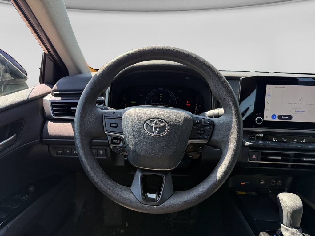 Used 2025 Toyota Camry LE FWD image 14