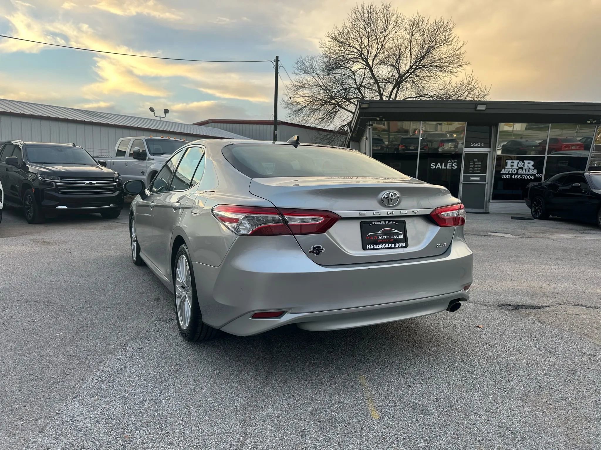 Used 2019 Toyota Camry XLE image 3