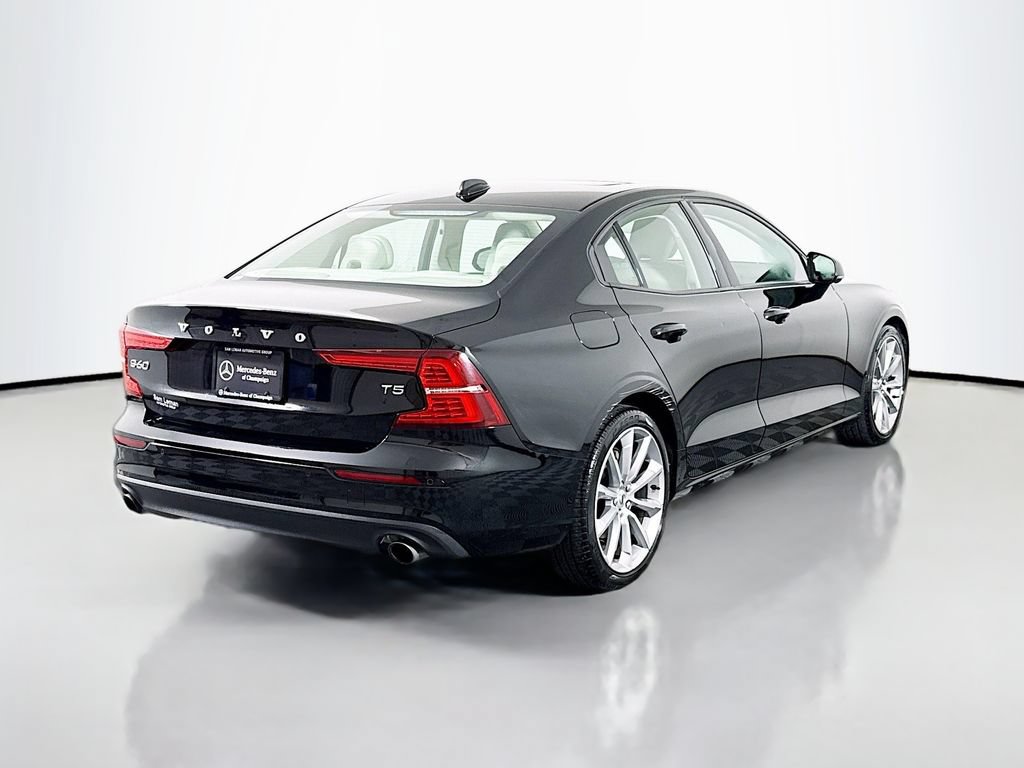 Used 2019 Volvo S60 T5 Momentum w/ Multimedia Package FWD image 7