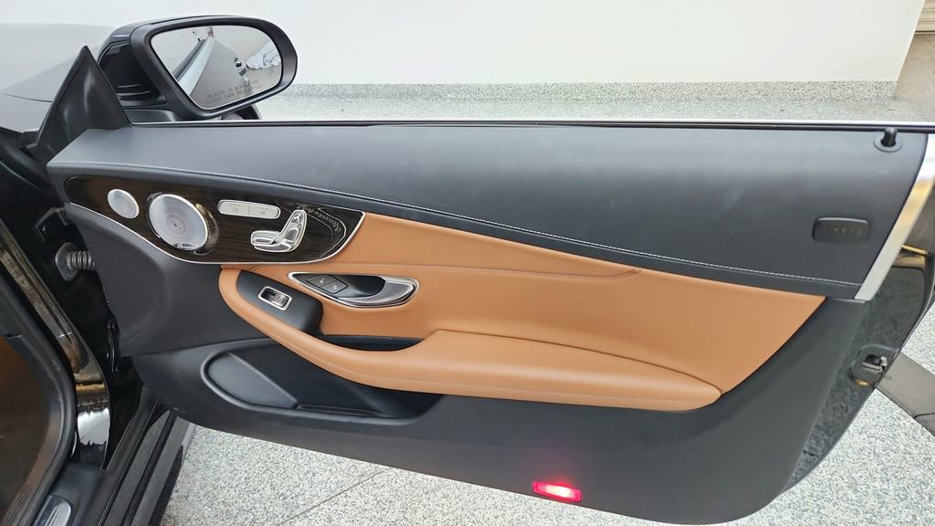 Used 2020 Mercedes-Benz C 300 Cabriolet image 32