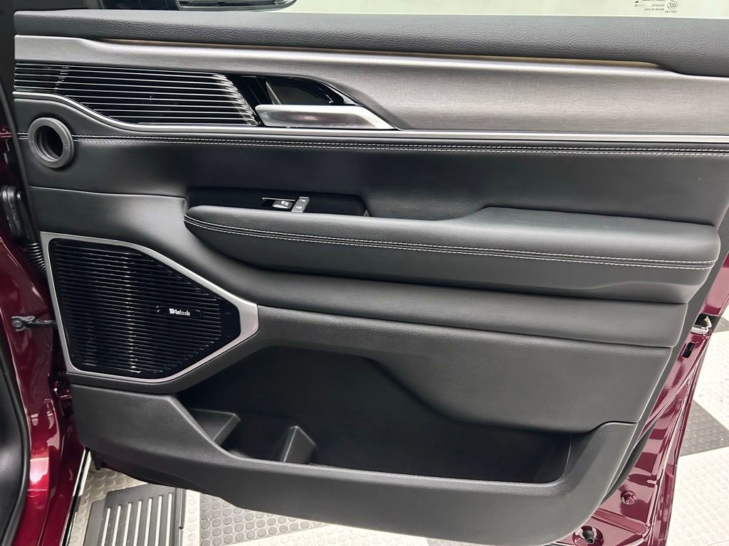 New 2026 Jeep Grand Wagoneer L Limited image 11