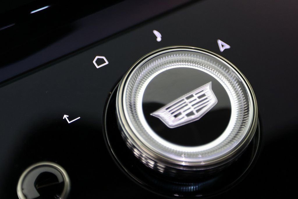 Used 2026 Cadillac Escalade ESV V image 31