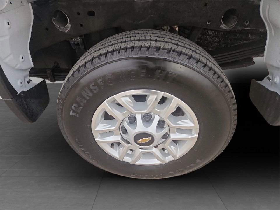 Used 2025 Chevrolet Silverado 2500 LT w/ Safety Package image 34