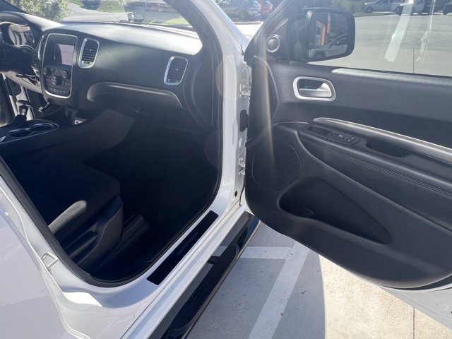 Used 2020 Dodge Durango SXT image 34