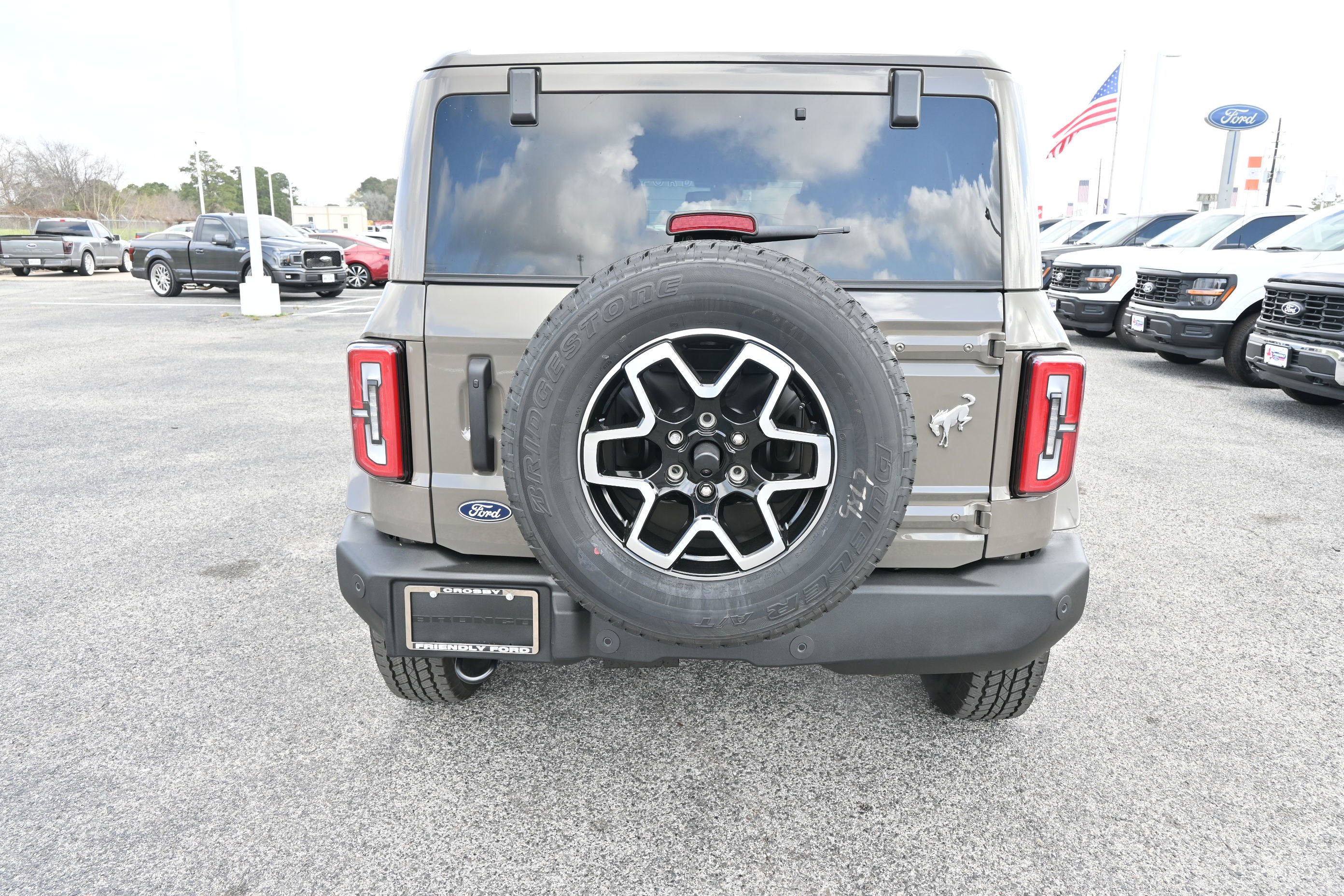 New 2026 Ford Bronco Outer Banks image 4