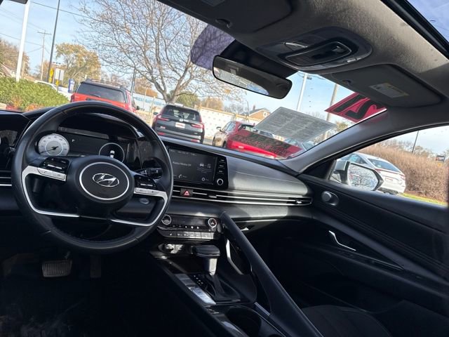 Used 2021 Hyundai Elantra SEL w/ Convenience + Premium Package image 35