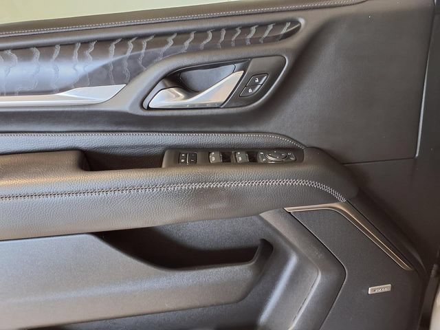 Used 2024 GMC Yukon Denali w/ Advanced Technology Package AWD/4WD image 16
