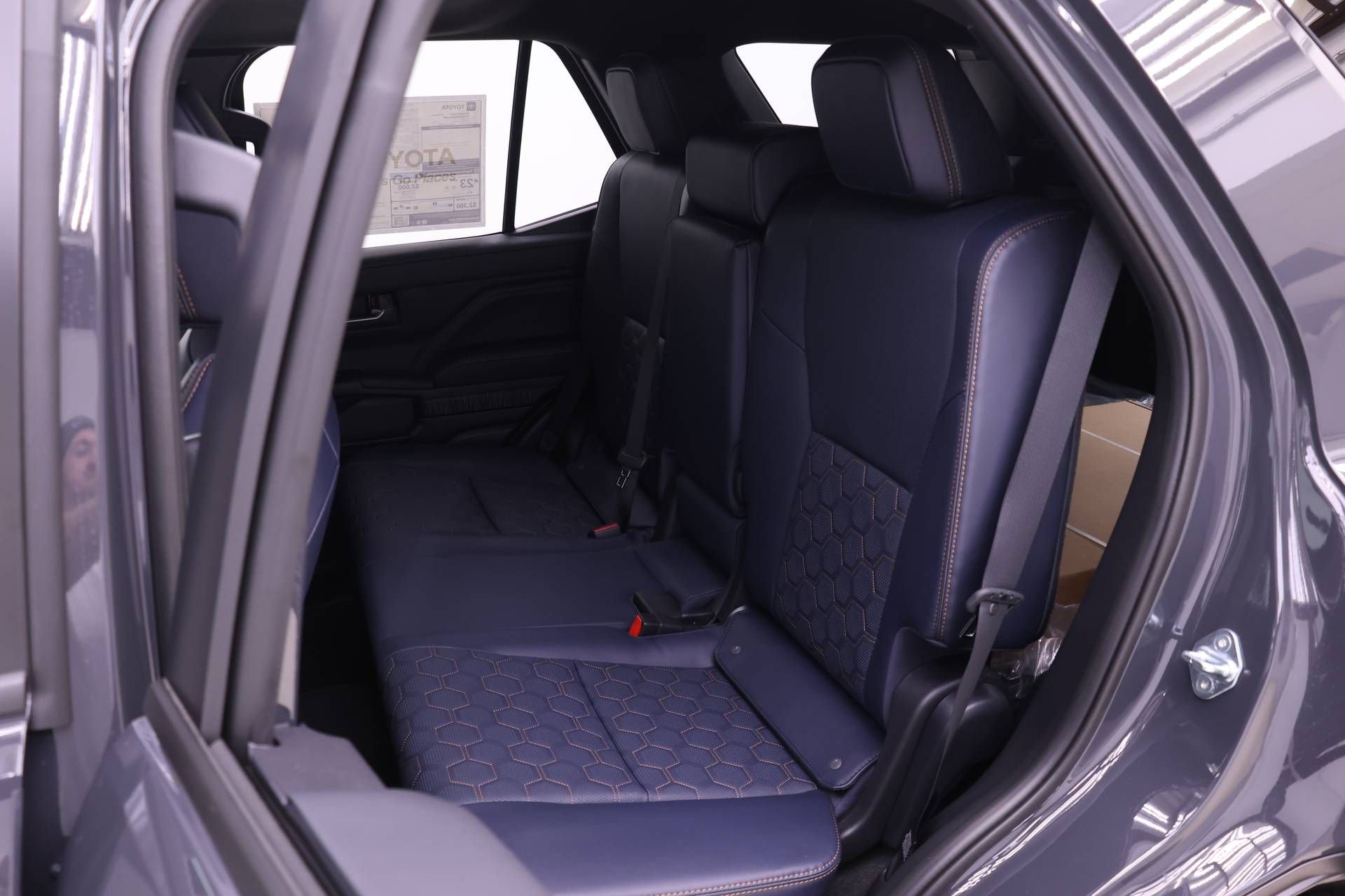 New 2025 Toyota 4Runner 4WD image 9