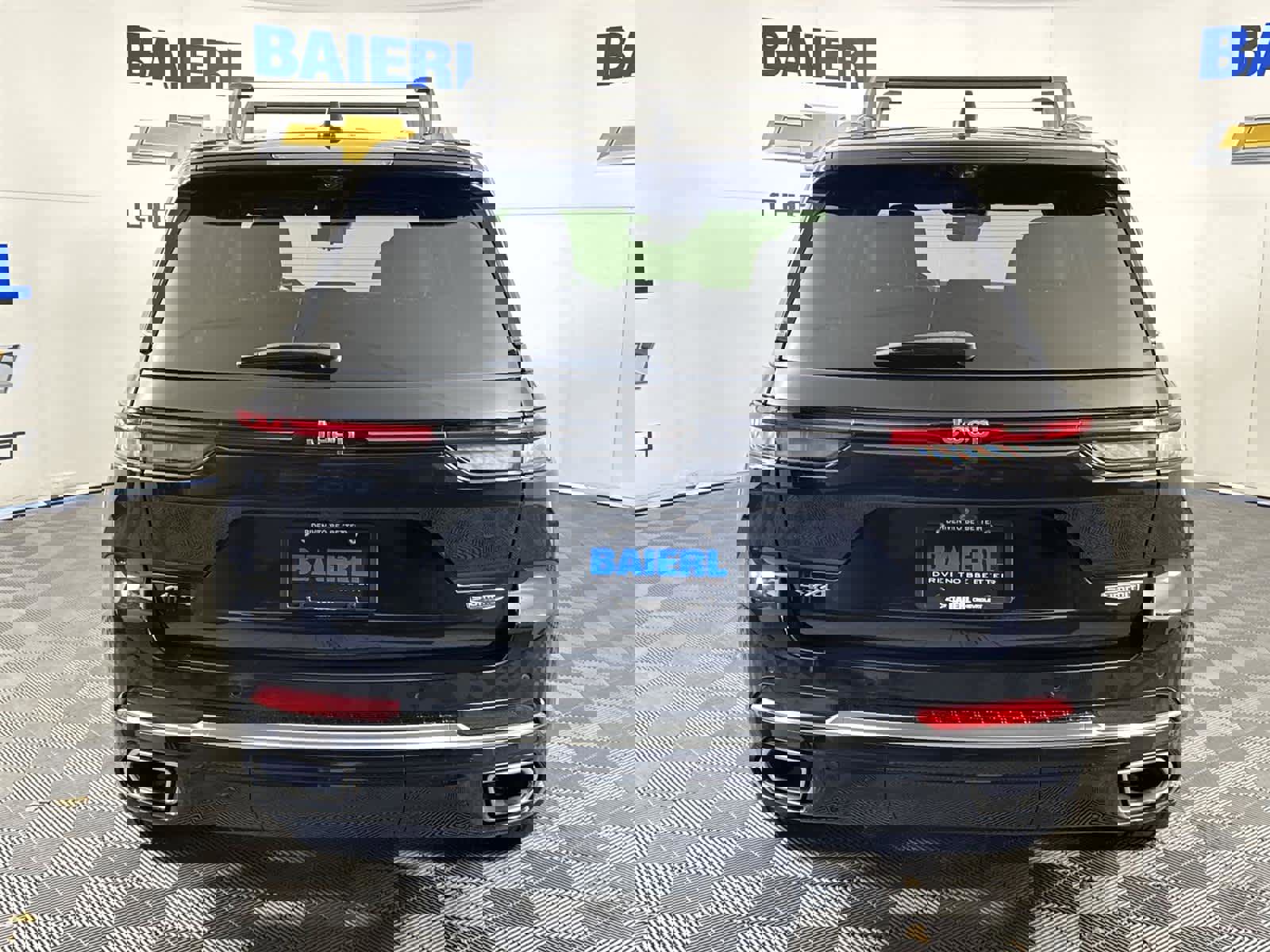 Used 2022 Jeep Grand Cherokee Summit w/ Adv Protech Group IV image 4