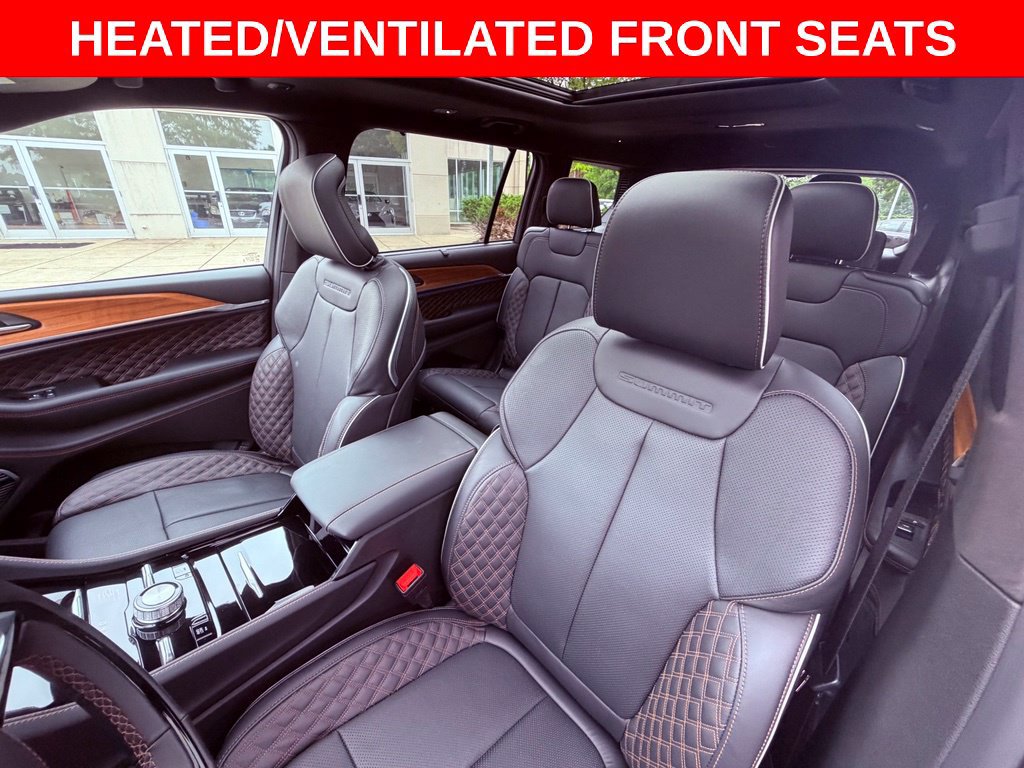 Used 2026 Jeep Grand Cherokee L Summit w/ Obsidian Package AWD/4WD image 16
