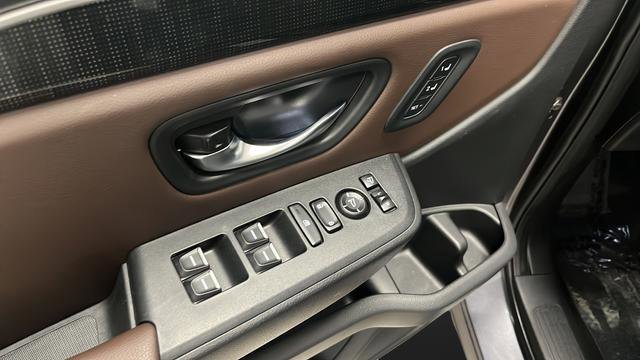 Used 2023 Honda Pilot Elite image 22