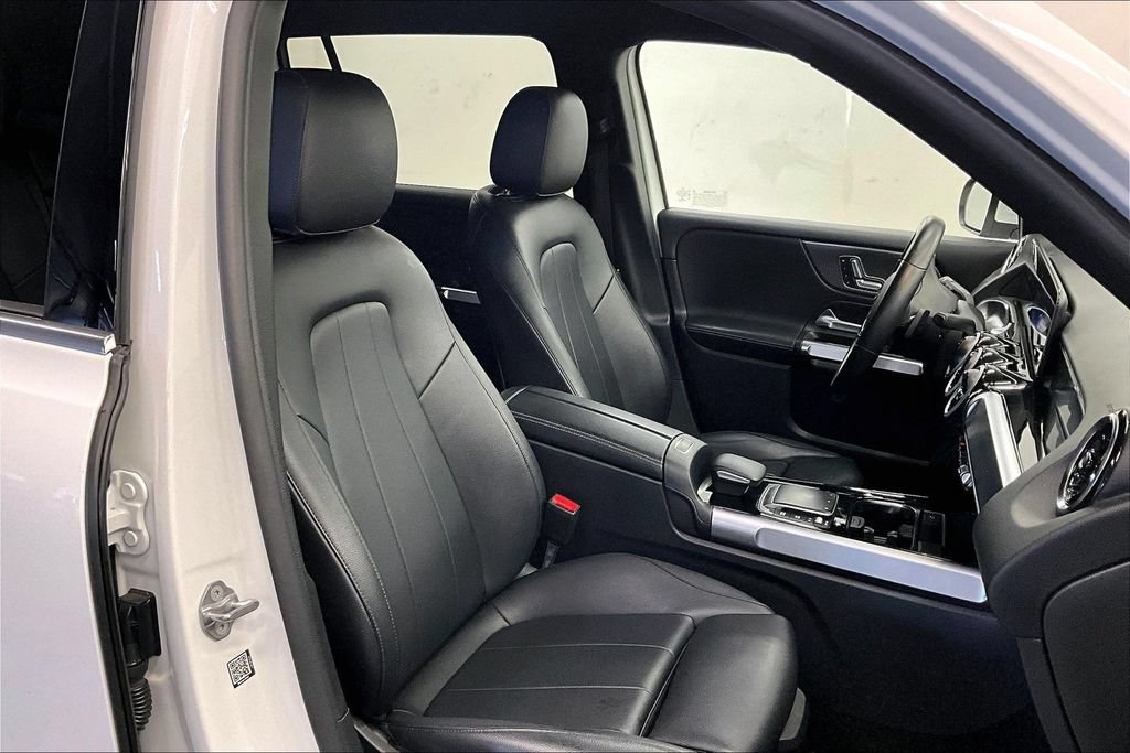 Used 2022 Mercedes-Benz GLB 250 image 6