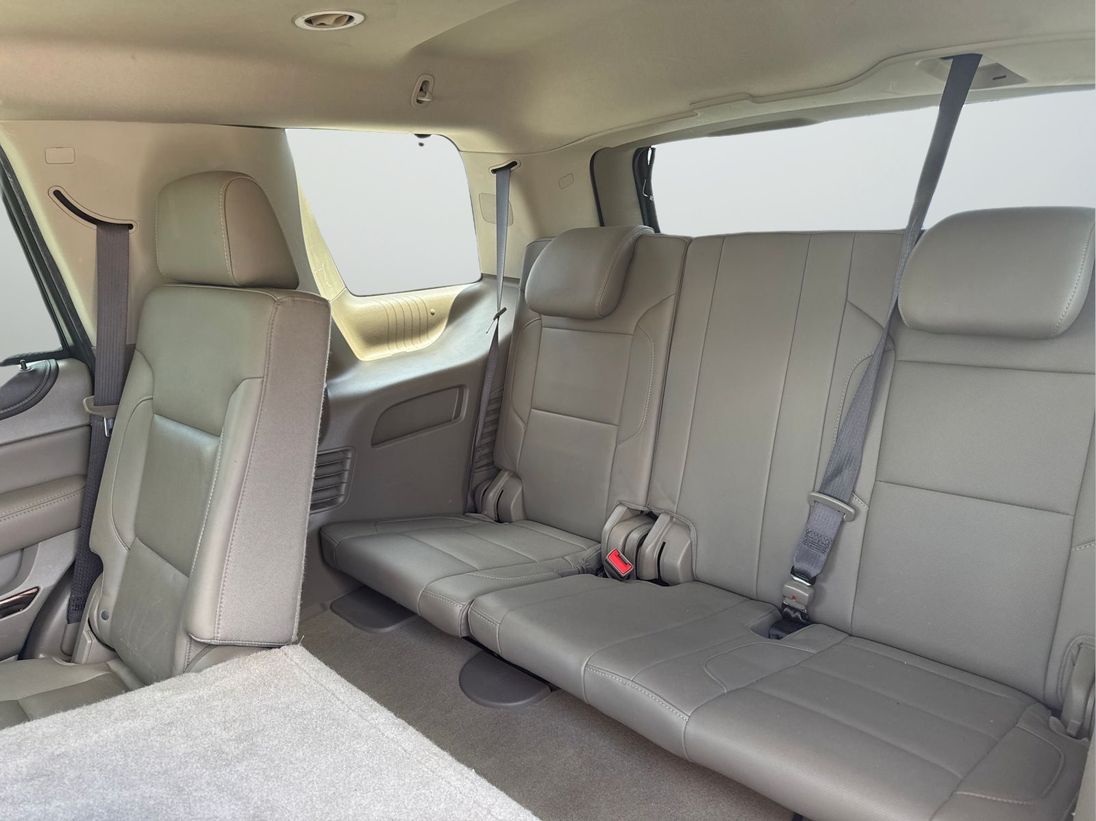 Used 2017 GMC Yukon SLT AWD/4WD image 28