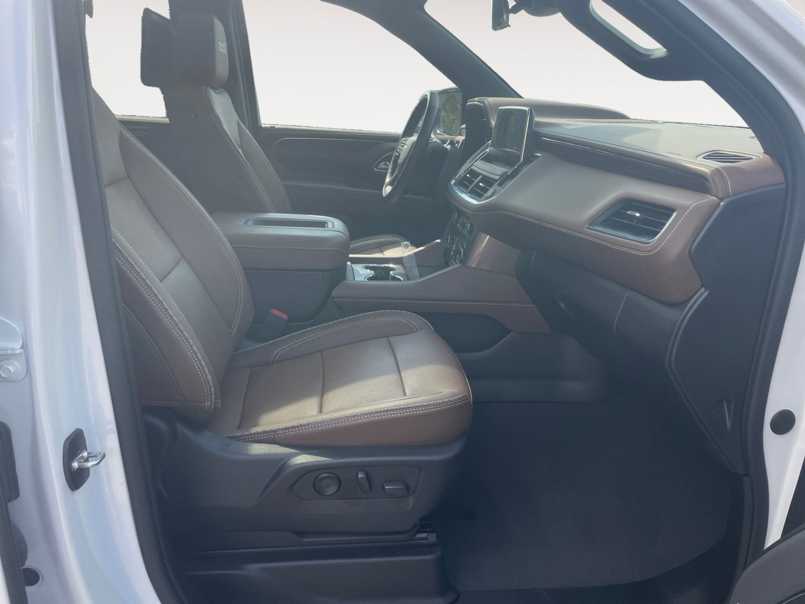 Used 2023 Chevrolet Tahoe High Country w/ Advanced Technology Package image 13