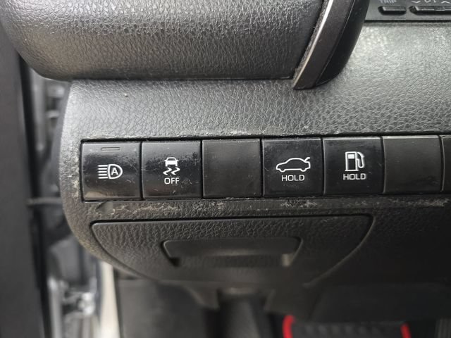 Used 2022 Toyota Camry XSE FWD image 38
