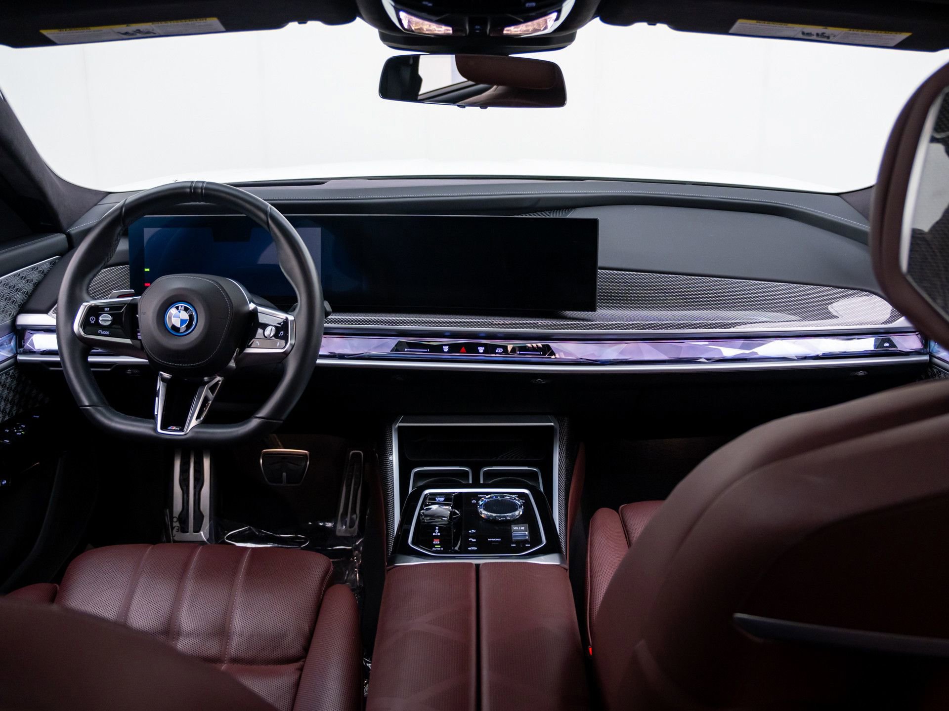Certified 2023 BMW i7 xDrive60 AWD/4WD image 10