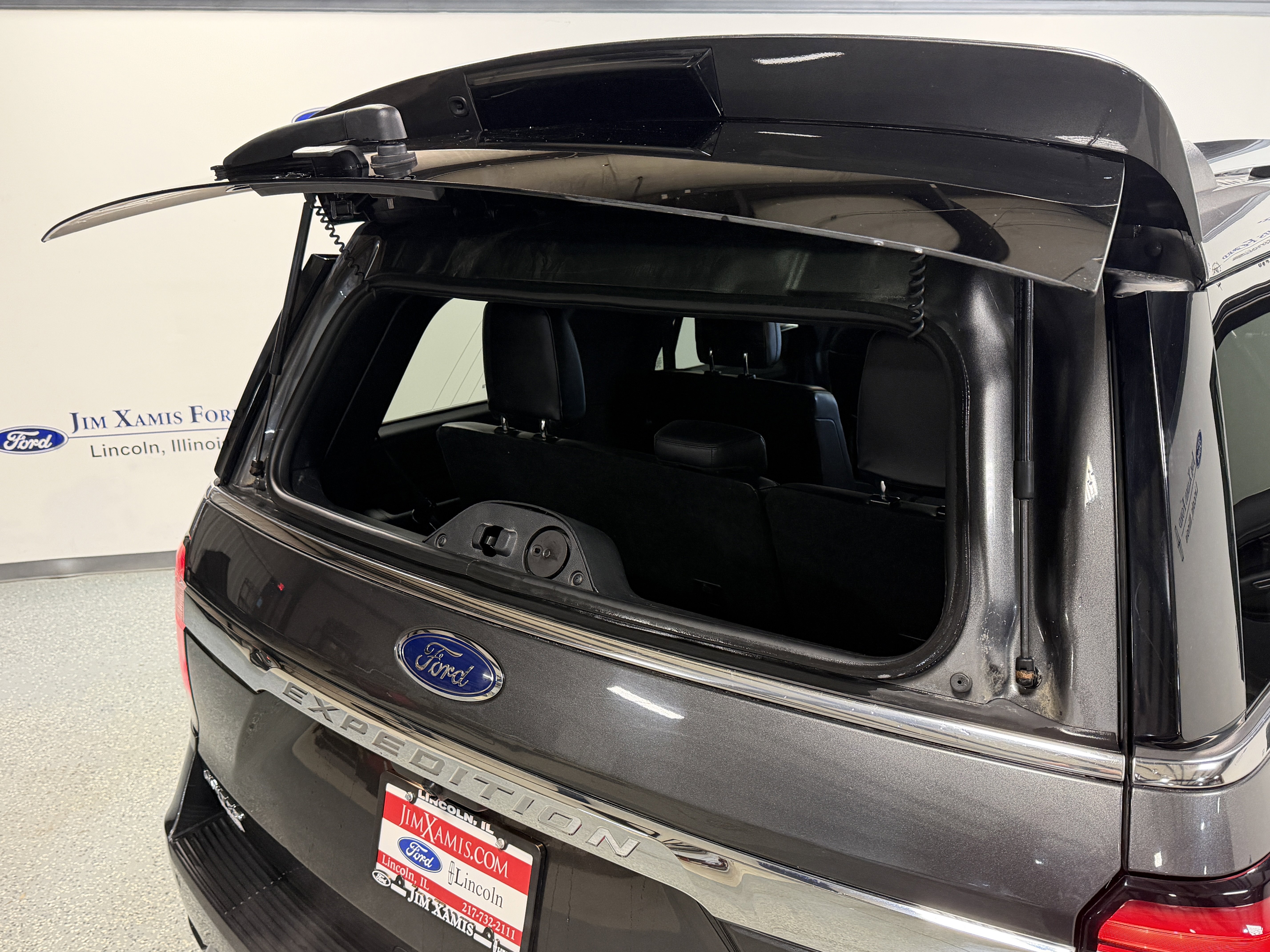 Used 2019 Ford Expedition Limited w/ Equipment Group 302A image 30