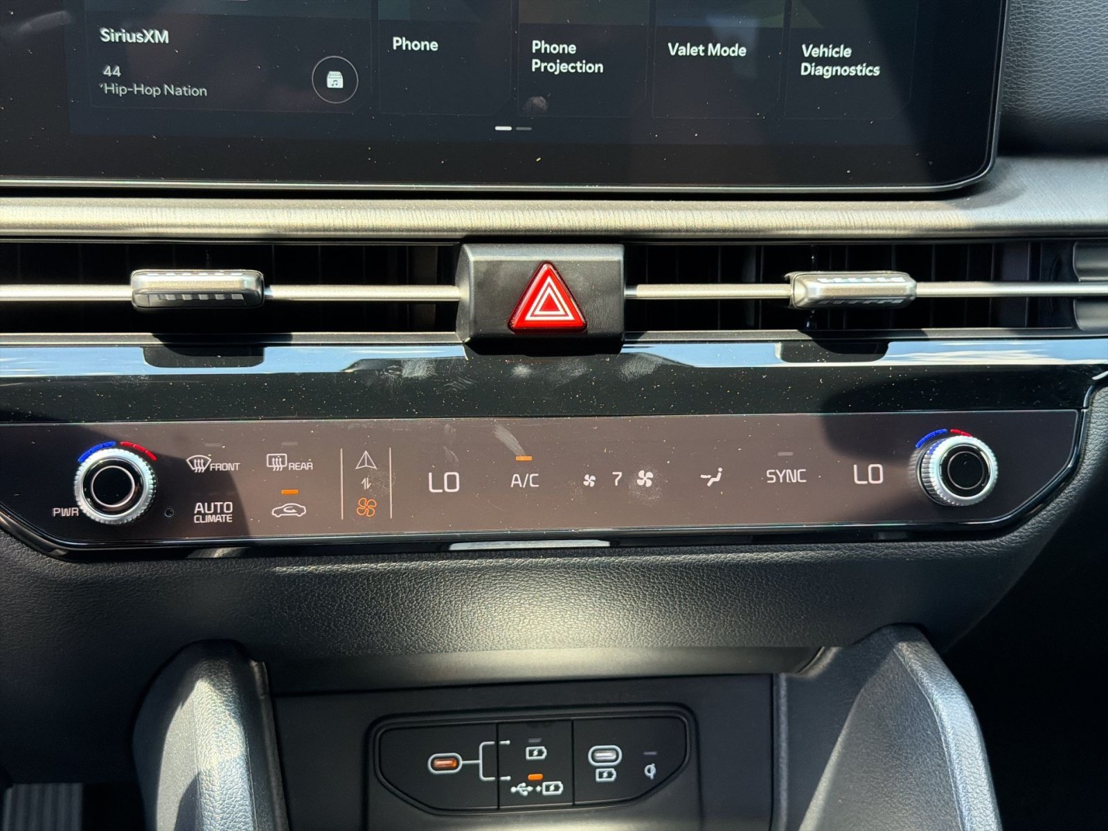 New 2026 Kia Sportage X-Line w/ X-Line Premium Package AWD/4WD image 22