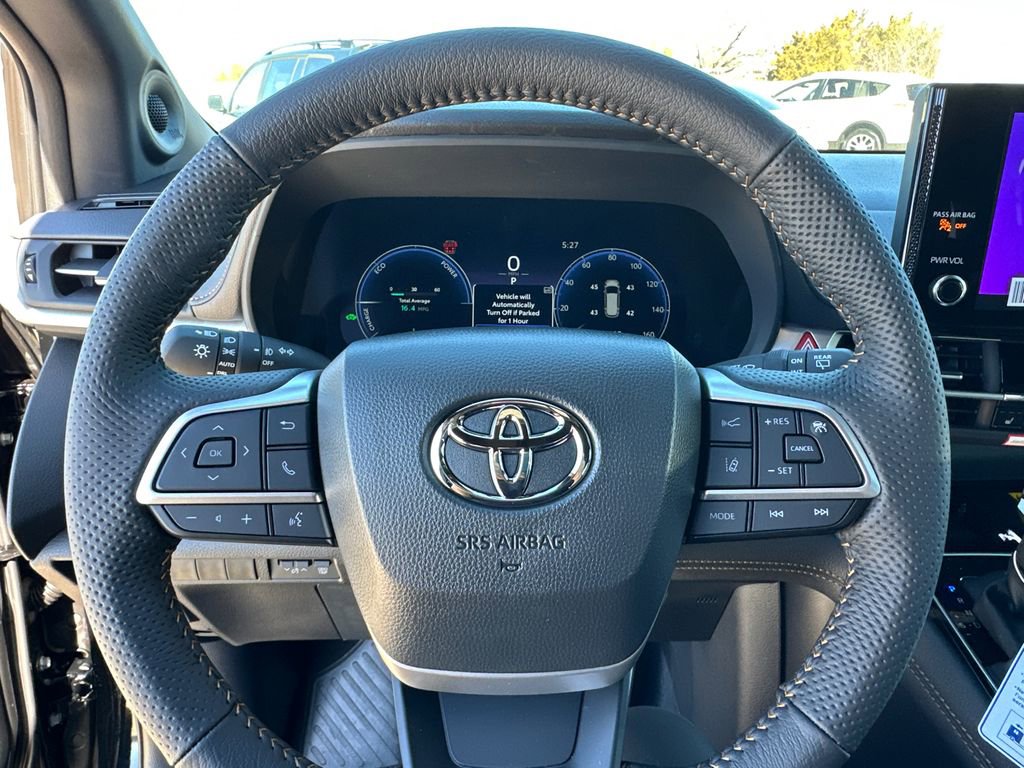 New 2026 Toyota Sienna XLE Woodland Edition image 22