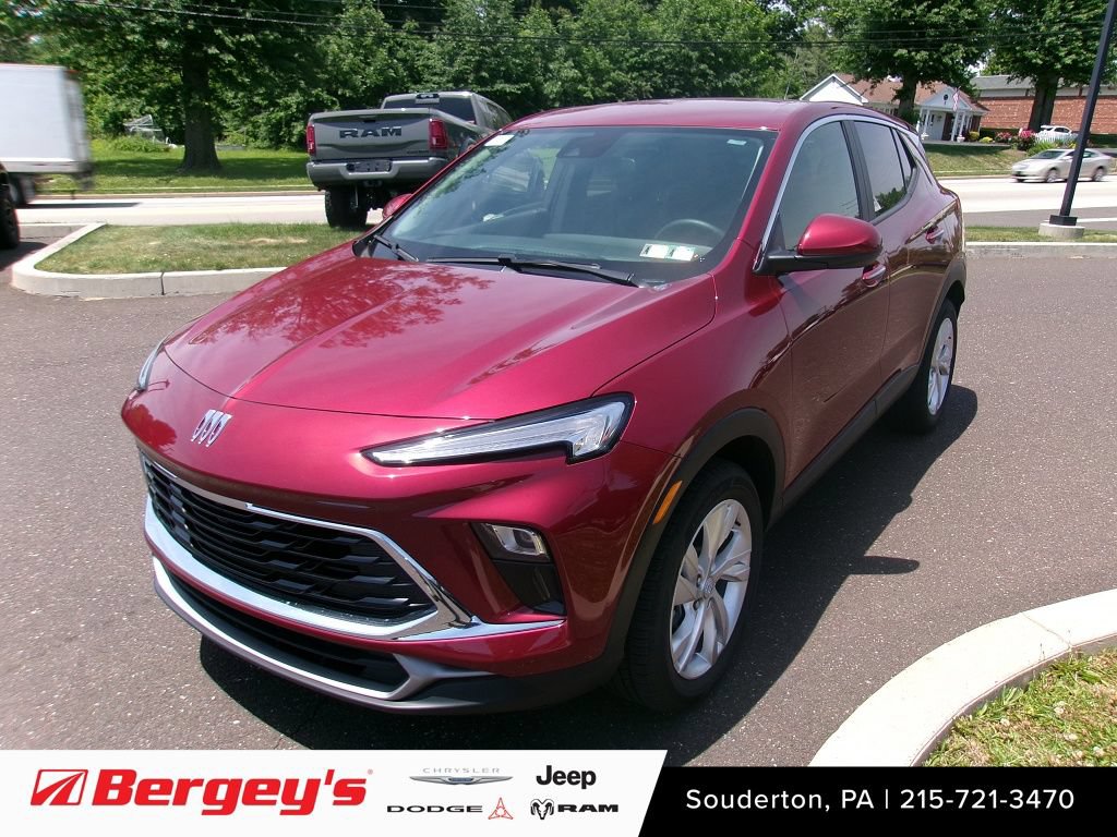 Used 2025 Buick Encore GX Preferred w/ Comfort Package FWD image 1