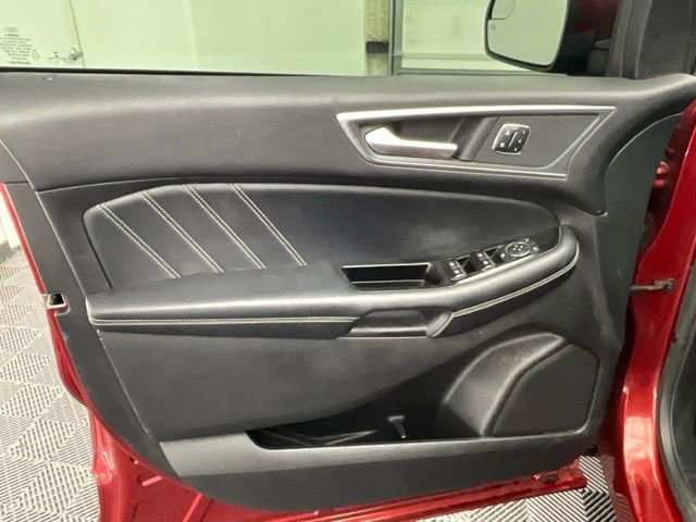 Used 2018 Ford Edge Sport w/ Technology Package image 13