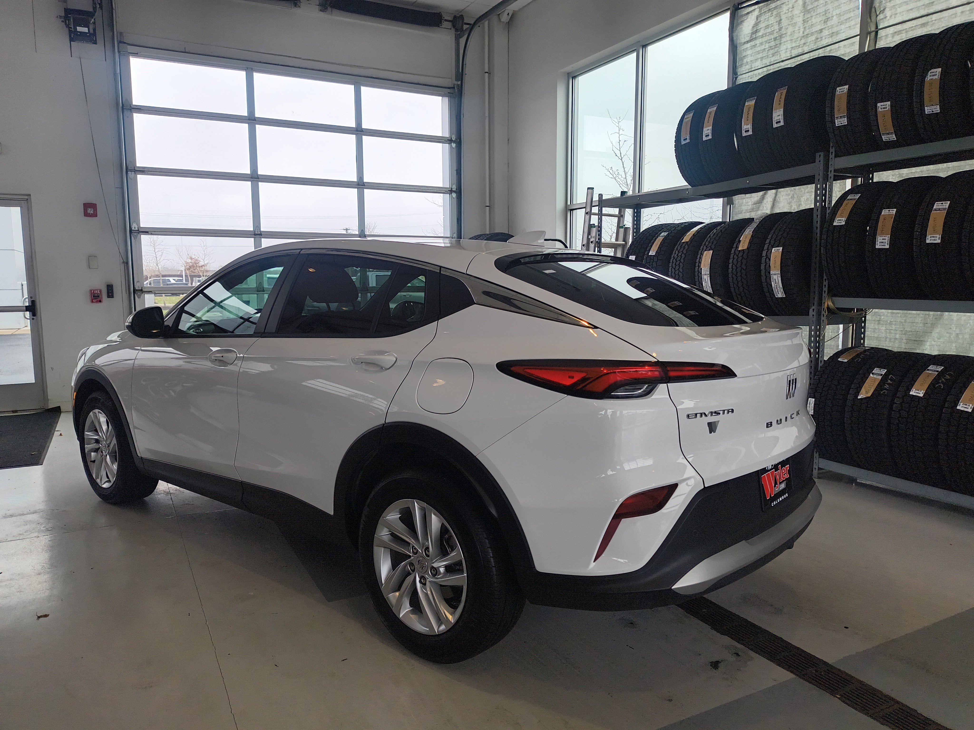 Used 2025 Buick Envista Preferred w/ Convenience I Package image 3