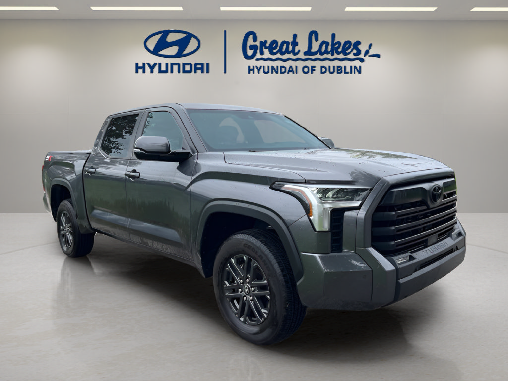 Used 2025 Toyota Tundra SR5 w/ SR5 Convenience Package AWD/4WD image 7