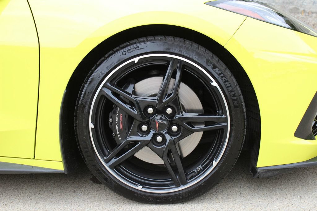 Used 2022 Chevrolet Corvette Stingray Premium Cpe w/ Z51 Performance Package RWD image 31