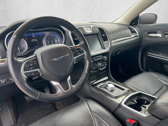 Used 2016 Chrysler 300 C RWD image 20