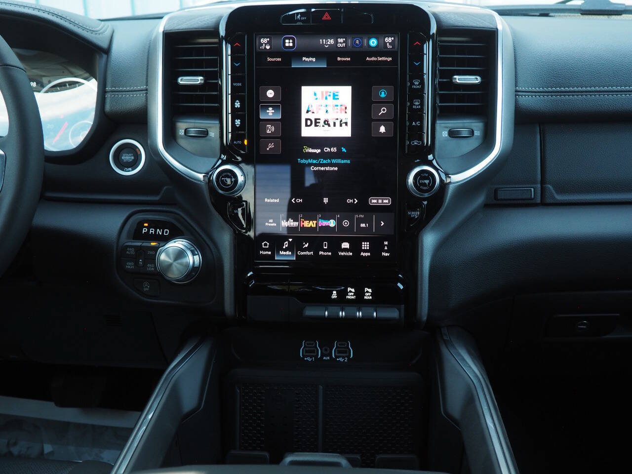 New 2026 RAM 1500 Laramie AWD/4WD image 19