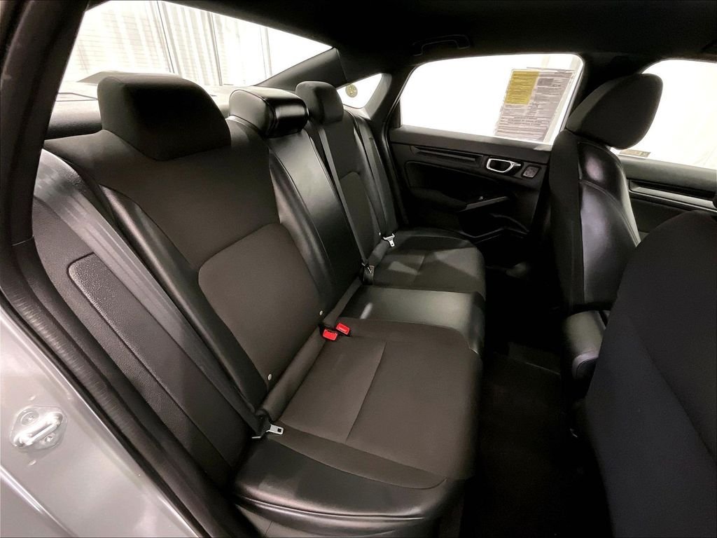 Used 2023 Honda Civic Sport image 16