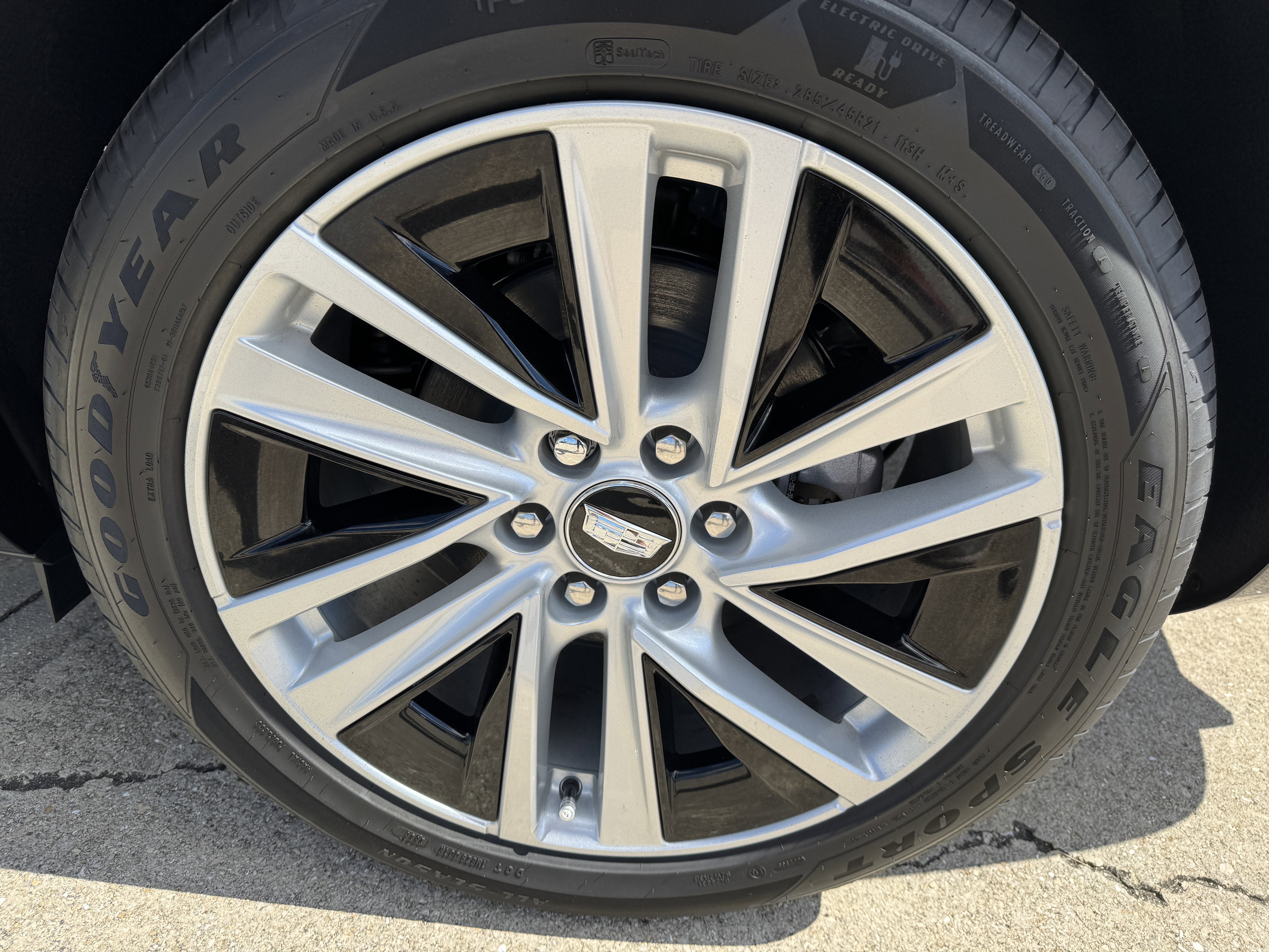 New 2026 Cadillac Vistiq Luxury image 33