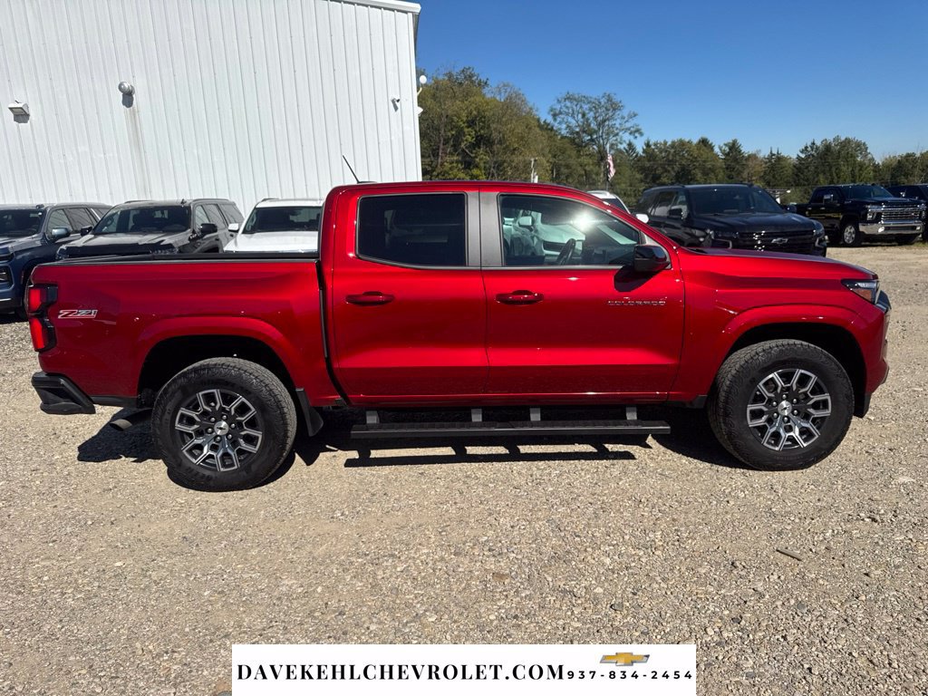 Used 2025 Chevrolet Colorado Z71 w/ Technology Package AWD/4WD image 53