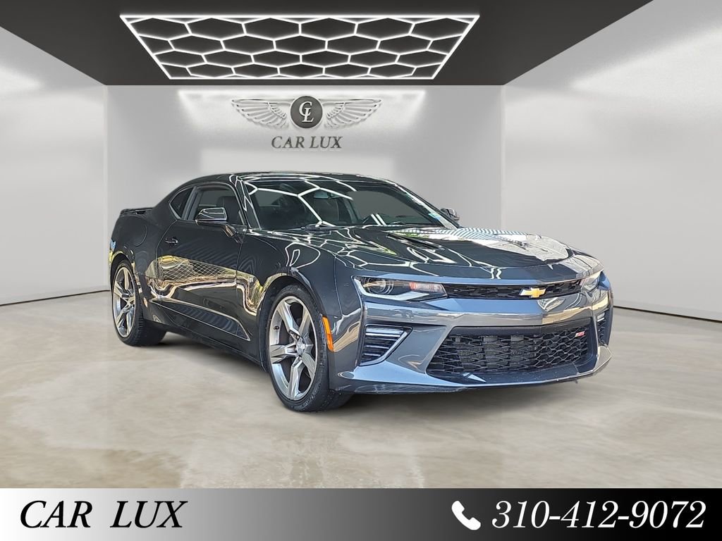Used 2018 Chevrolet Camaro SS RWD image 6