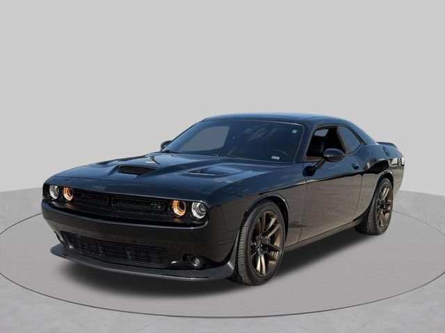 Used 2021 Dodge Challenger R/T Scat Pack w/ Dynamics Package RWD image 13