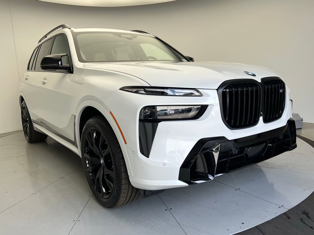 New 2026 BMW X7 M60i image 2