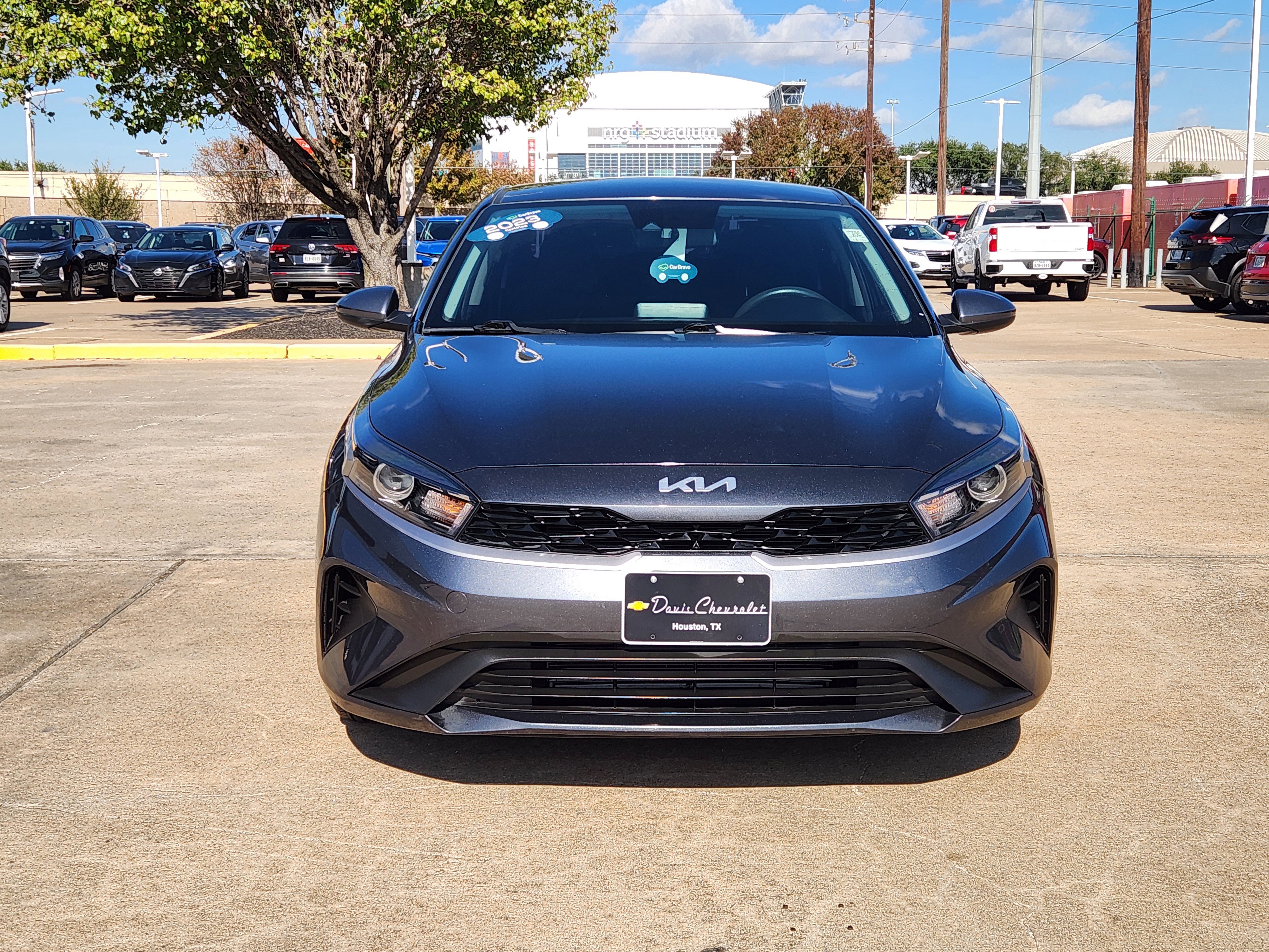 Used 2023 Kia Forte LX image 3