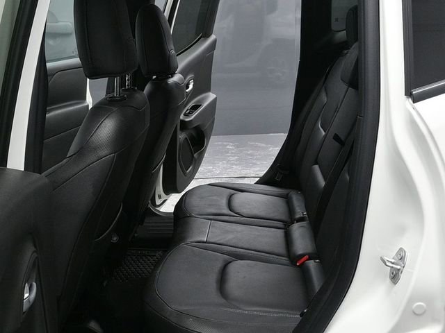 Used 2022 Jeep Renegade Limited image 15