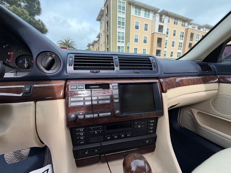 Used 2001 BMW 740iL RWD image 62