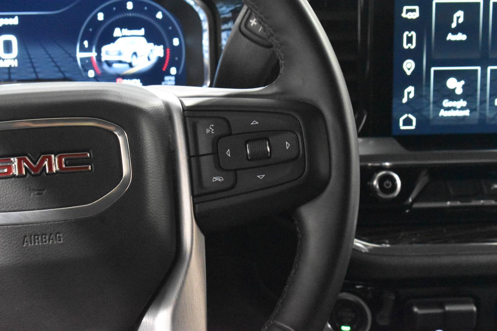 Used 2024 GMC Sierra 1500 SLE w/ Preferred Package AWD/4WD image 11