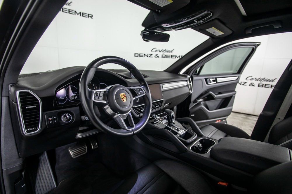 Used 2023 Porsche Cayenne S Platinum w/ Premium Package Plus image 14