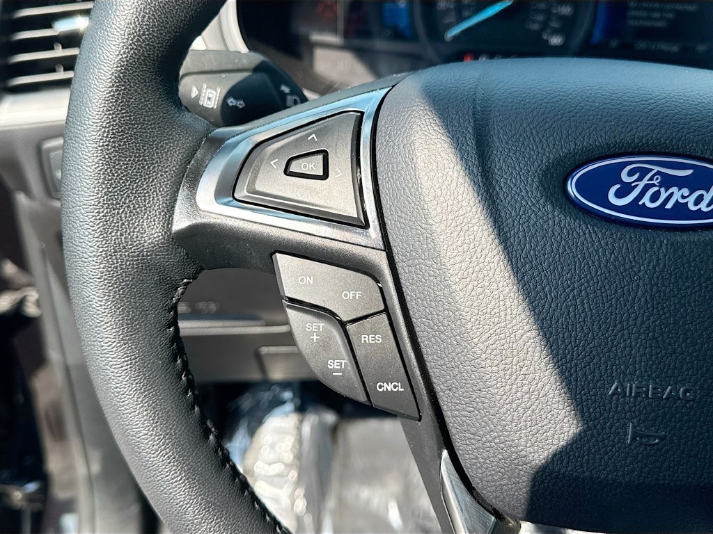Used 2024 Ford Edge SEL w/ Convenience Package AWD/4WD image 9