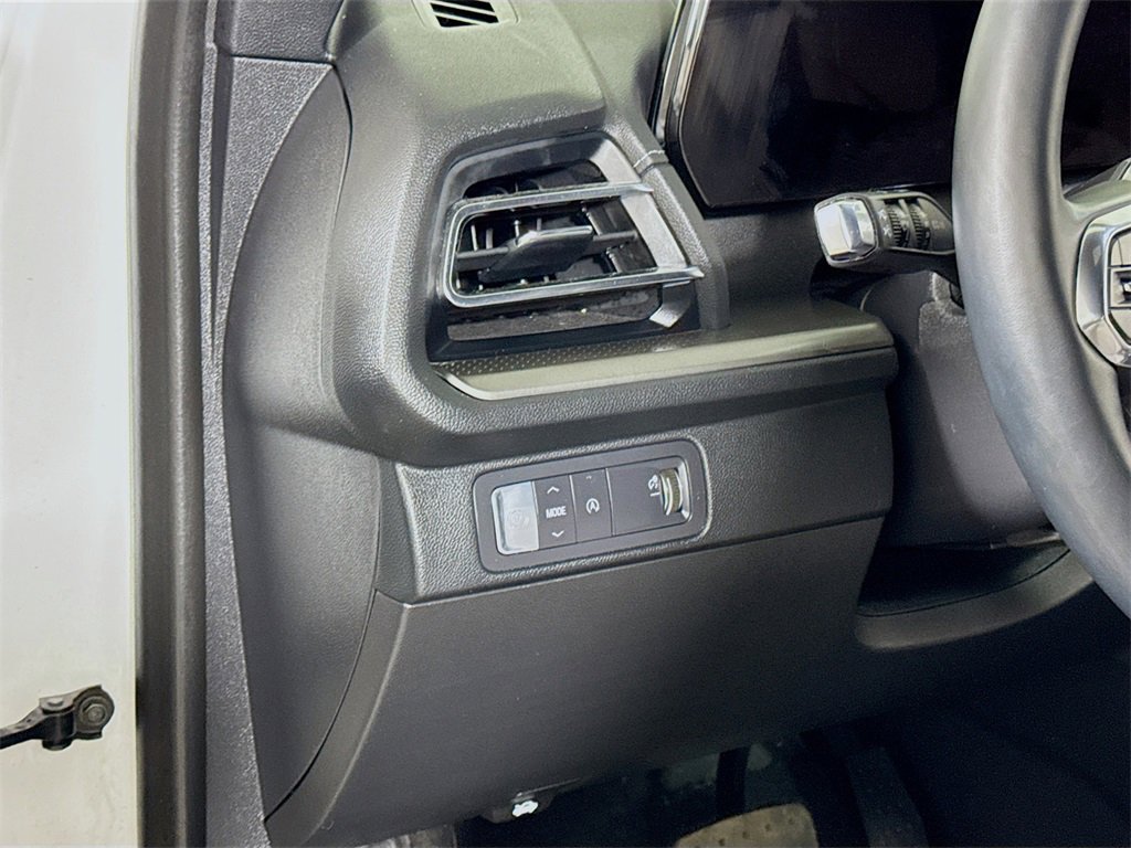 Certified 2025 Chevrolet Traverse LT image 8