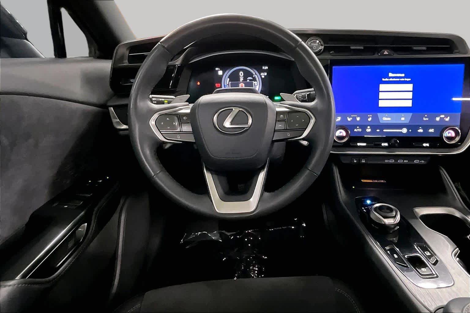Used 2023 Lexus RZ 450e Premium w/ Cold Area Package AWD/4WD image 6