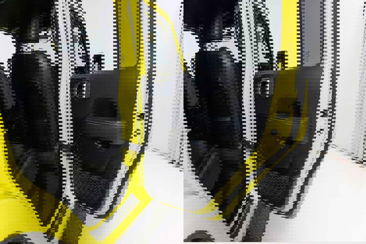 Used 2022 Jeep Wrangler Unlimited Sahara w/ Cold Weather Group image 25