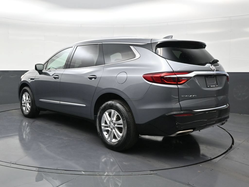 Used 2020 Buick Enclave Essence w/ Sound and Sites Package FWD image 3