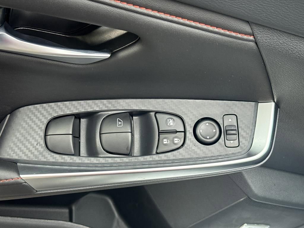 New 2025 Nissan Sentra SR image 18