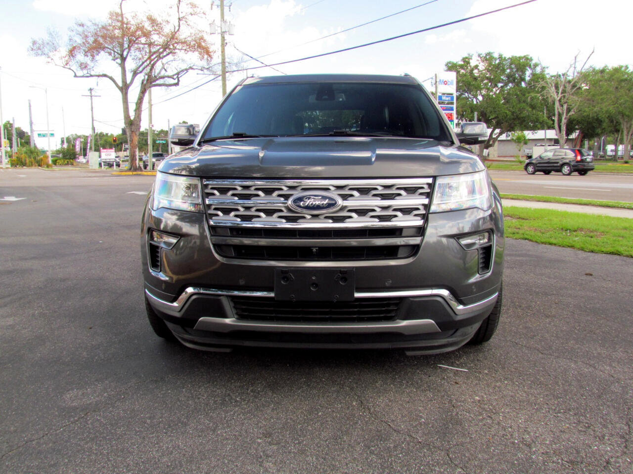 Used 2018 Ford Explorer Limited w/ Equipment Group 301A image 12
