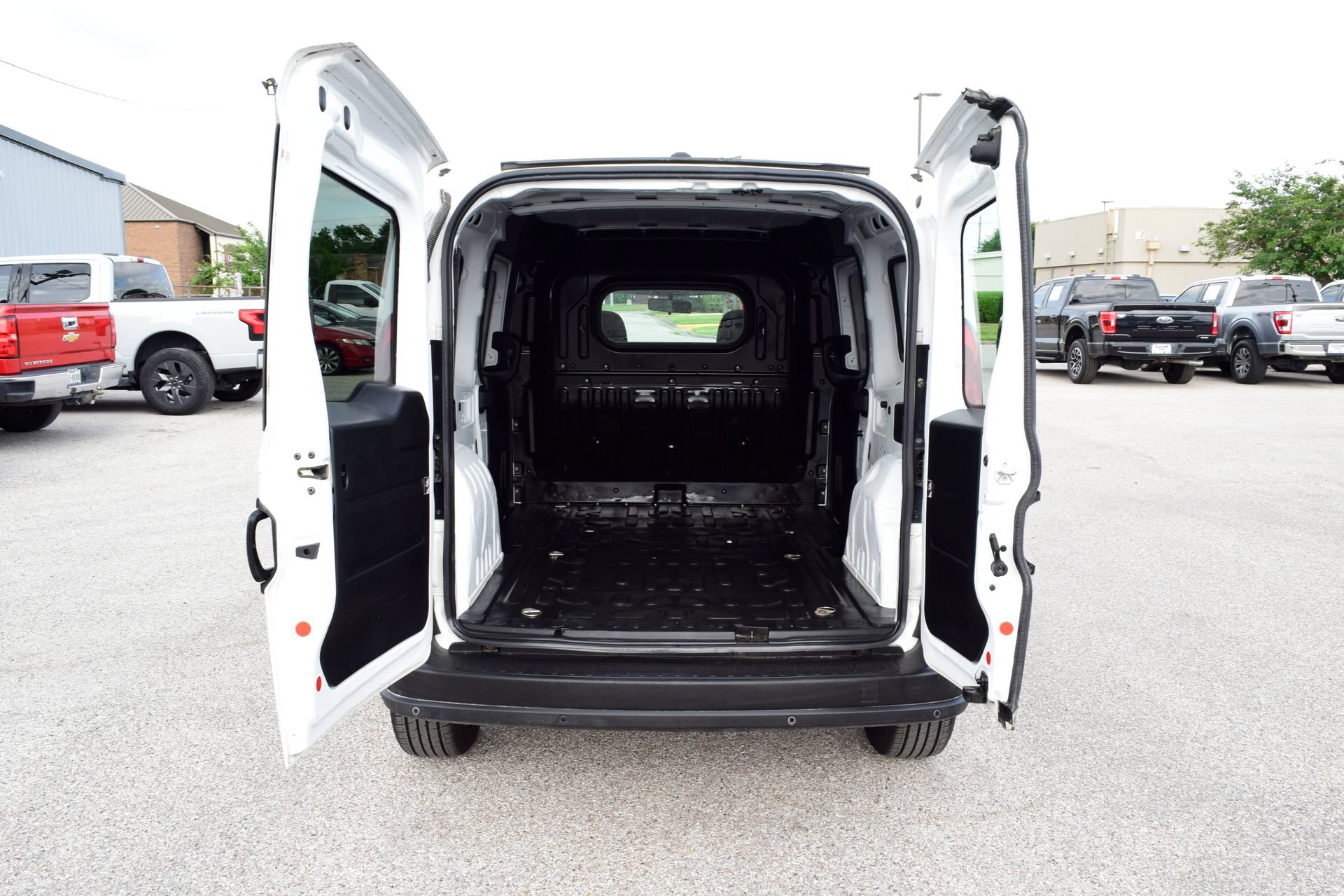 Used 2019 RAM ProMaster City Tradesman FWD image 18